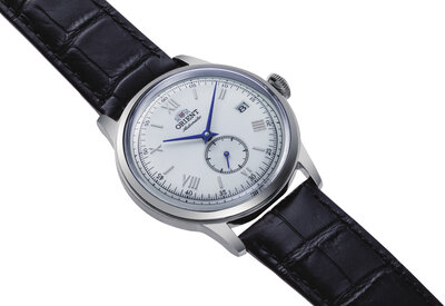 Orient Classic Bambino 2nd Generation Version 10 38 Small Seconds Automatic RA-AP0104S30B