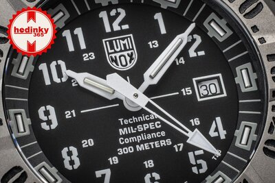 Luminox Mil Spec Inspired XL.3351.1.SET (+ Ersatz-Uhrenarmband)