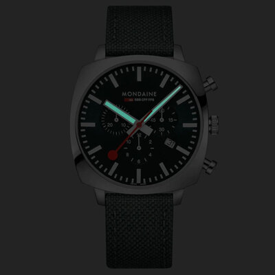 Mondaine Grand Cushion Quartz MSL.41460.LF.SET (+ Ersatz-Uhrenarmband)