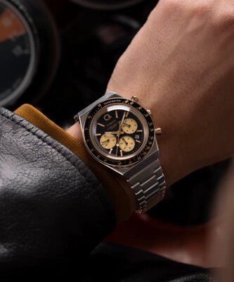 Timex Q Timex Reissue Quartz Chronograph TW2W64200