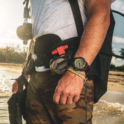 Luminox Navy SEAL XS.3517.NSF.SET Foundation (+ Ersatz-Uhrenarmband)