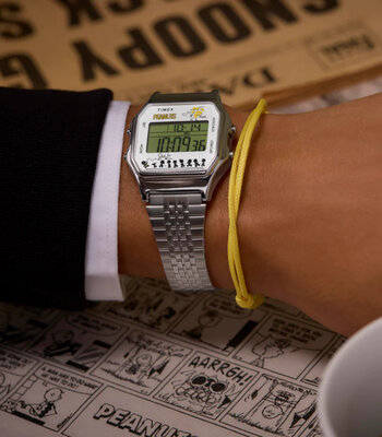 Timex T80 x Peanuts TW2Y20000