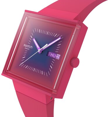 Swatch Squarely Berry SO34R700