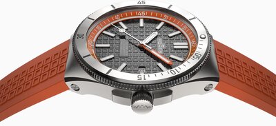 Fortis Marinemaster M-44 Automatic COSC Chronometer F8120013
