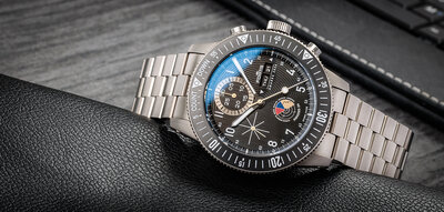 Fortis Novonaut N-42 Automatic Chronograph Amadee-24 F2040016 Limited Edition 100pcs (+ Ersatz-Uhrenarmband)