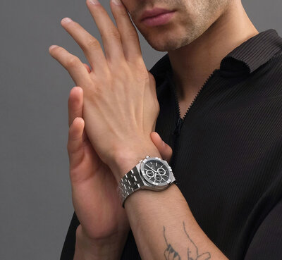 Maurice Lacroix Aikon Quartz Chronograph AI1118-SS002-330-1