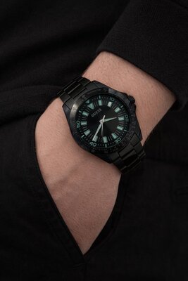 Guess Neo GW1064G3