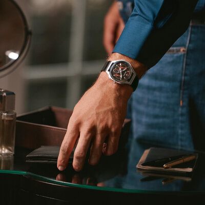 Bulova Curv Quartz 96K117 (+ Ersatzband)
