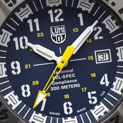 Luminox MIL-SPEC XL.3355.SET (+ Ersatzband)
