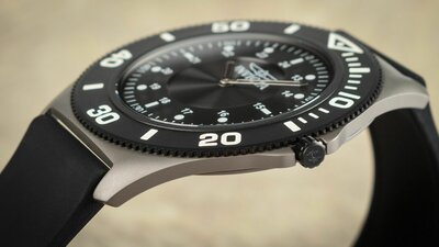 Invicta Reserve Quartz 44mm 23761